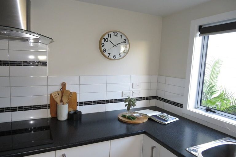 Photo of property in 16b Lincoln Avenue, Tawa, Wellington, 5028