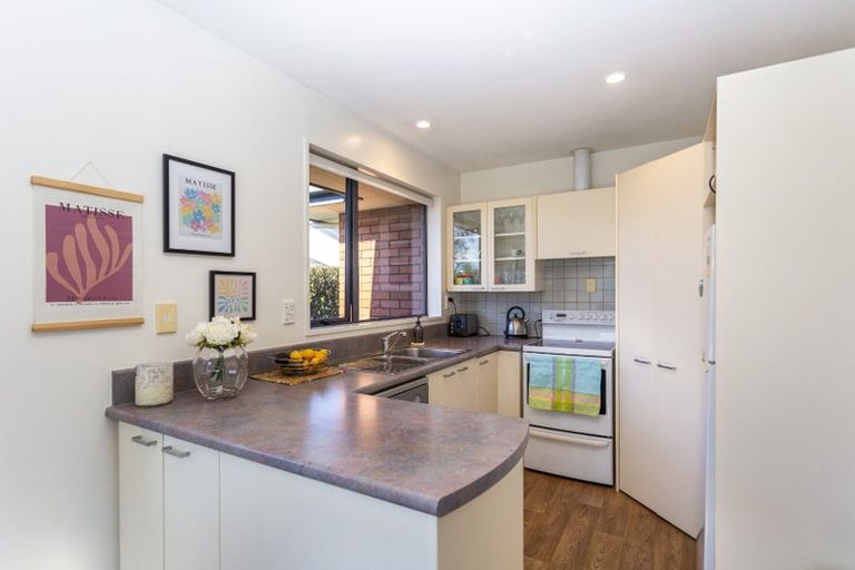 Photo of property in 52b Cutts Road, Russley, Christchurch, 8042