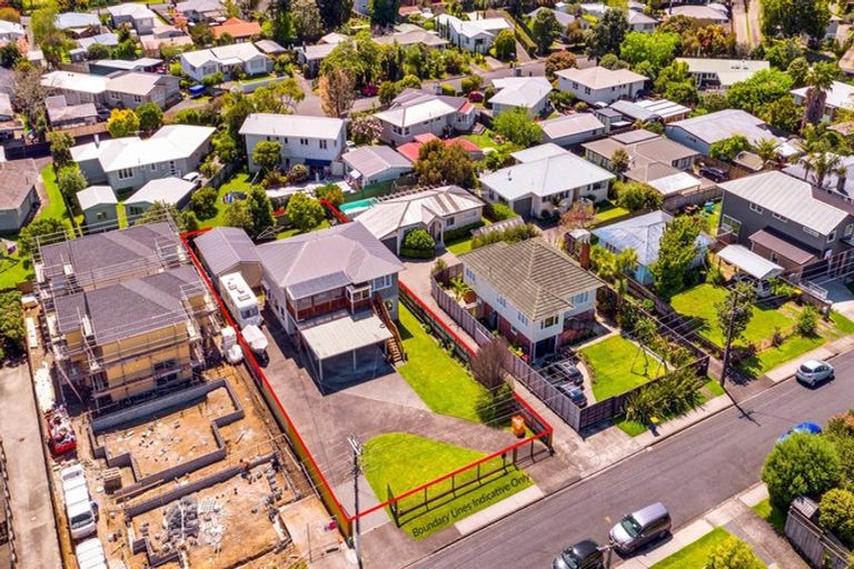 Photo of property in 9 Stokes Avenue, Te Atatu Peninsula, Auckland, 0610