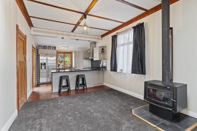 Photo of property in 6 Heath Grove, Waiwhetu, Lower Hutt, 5010