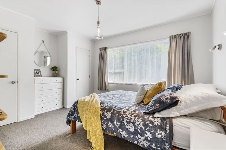 Photo of property in 206 Don Buck Road, Massey, Auckland, 0614