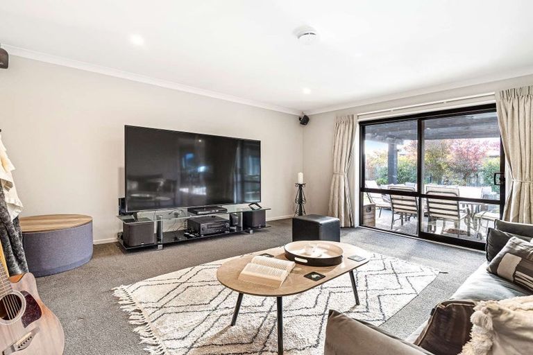 Photo of property in 31 Navy Loop, Rolleston, 7614