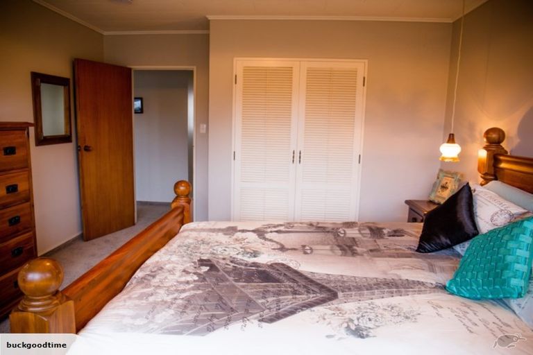 Photo of property in 10 Harpham Street, Taradale, Napier, 4112