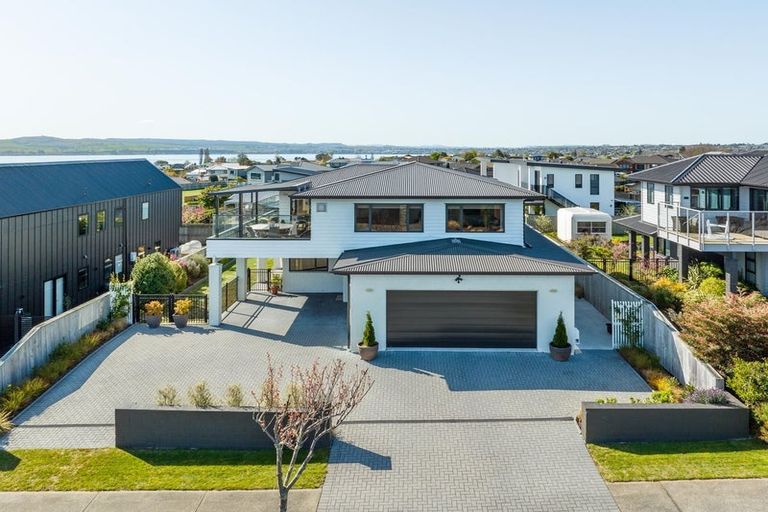 Photo of property in 14 Victory Drive, Wharewaka, Taupo, 3330