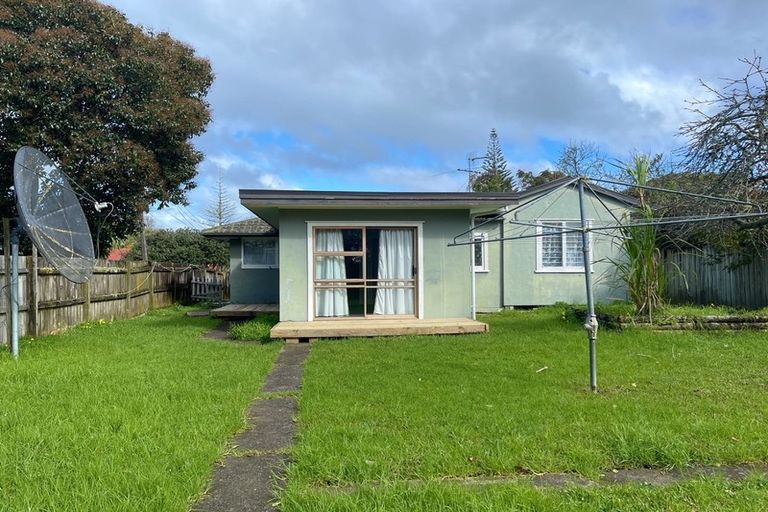 Photo of property in 37 Miro Street, New Lynn, Auckland, 0600
