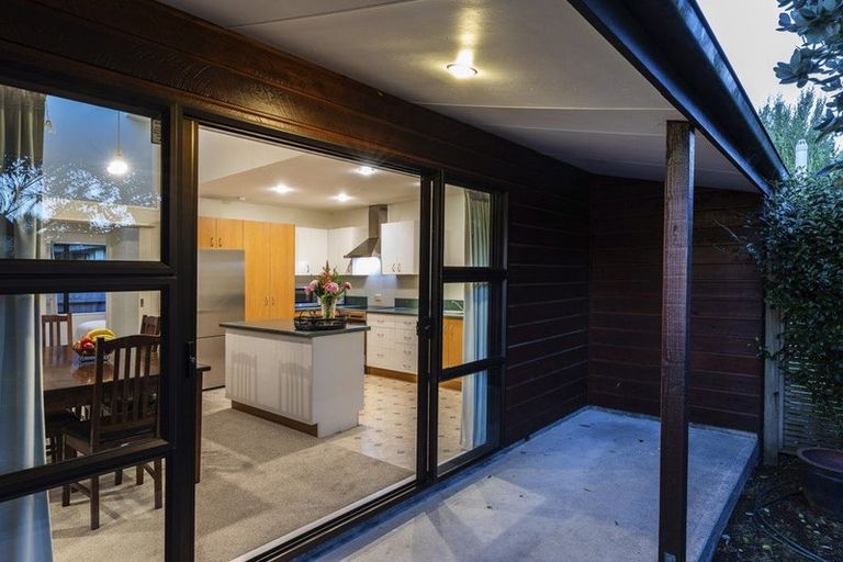 Photo of property in 32a Farquhars Road, Redwood, Christchurch, 8051