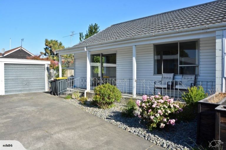 Photo of property in 2/42 Saint Martins Road, Saint Martins, Christchurch, 8022