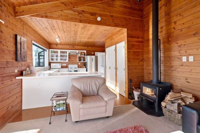 Photo of property in 40 Puriri Street, Hilltop, Taupo, 3330
