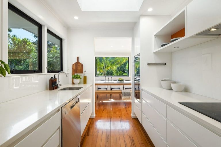 Photo of property in 7 Brussells Place, Birkenhead, Auckland, 0626