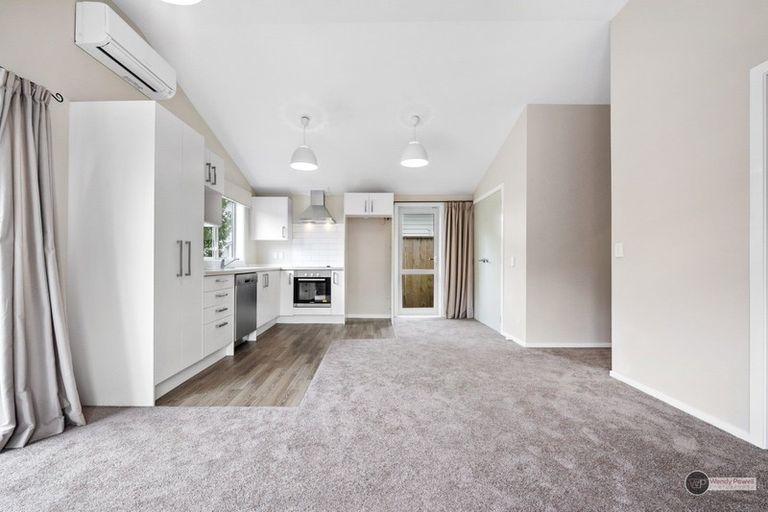 Photo of property in 140 Fraser Avenue, Johnsonville, Wellington, 6037