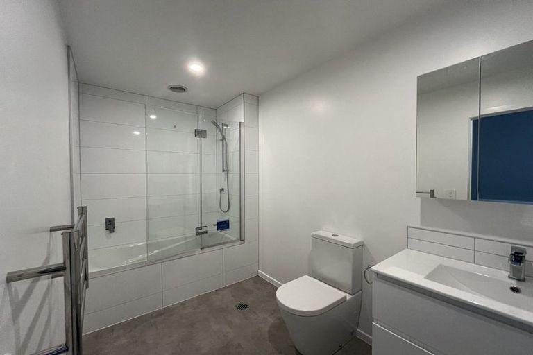 Photo of property in 16 Ngae Place, Mangere East, Auckland, 2024