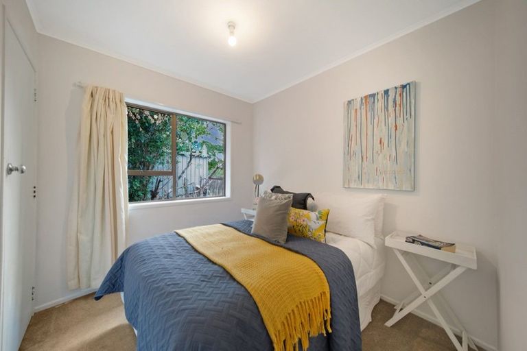Photo of property in 230c Pakuranga Road, Pakuranga Heights, Auckland, 2010