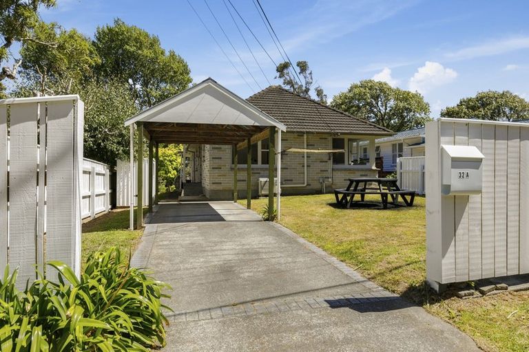 Photo of property in 14 Norton Park Avenue, Fairfield, Lower Hutt, 5011