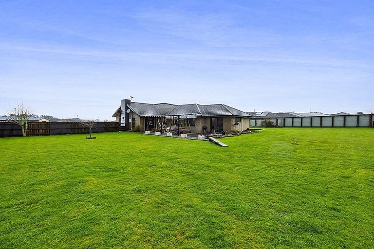 Photo of property in 34 Mercade Close, Stratford, 4332