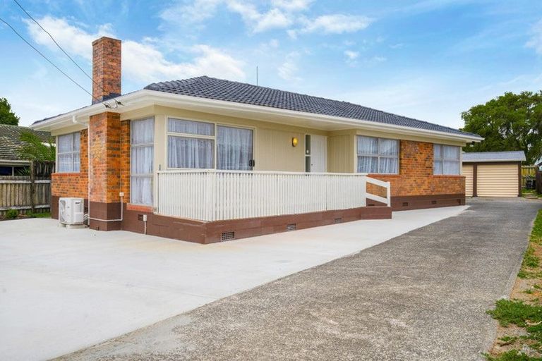 Photo of property in 21 Idlewild Avenue, Mangere, Auckland, 2022