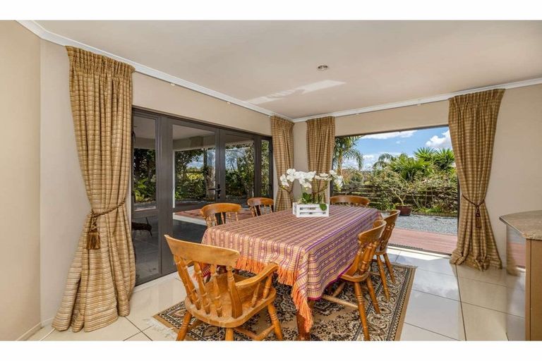Photo of property in 37 Rarere Terrace, Kerikeri, 0230