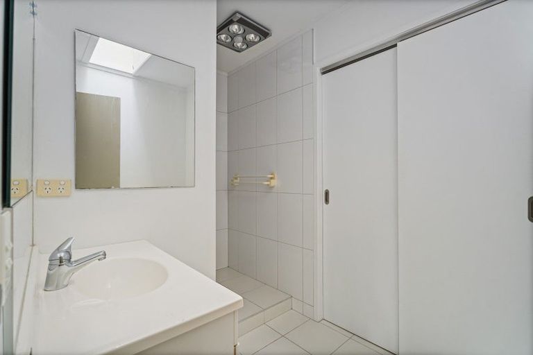 Photo of property in 11 Cholmondeley Crescent, Whitianga, 3510