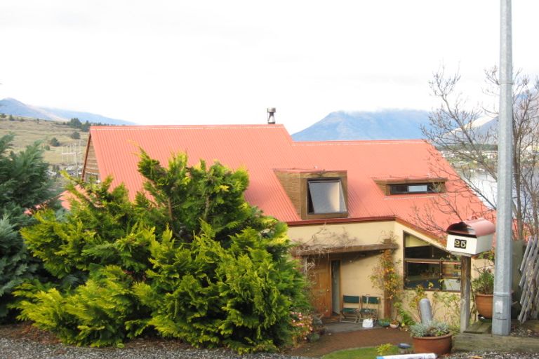 Photo of property in 25 Golden Terrace, Queenstown, 9300
