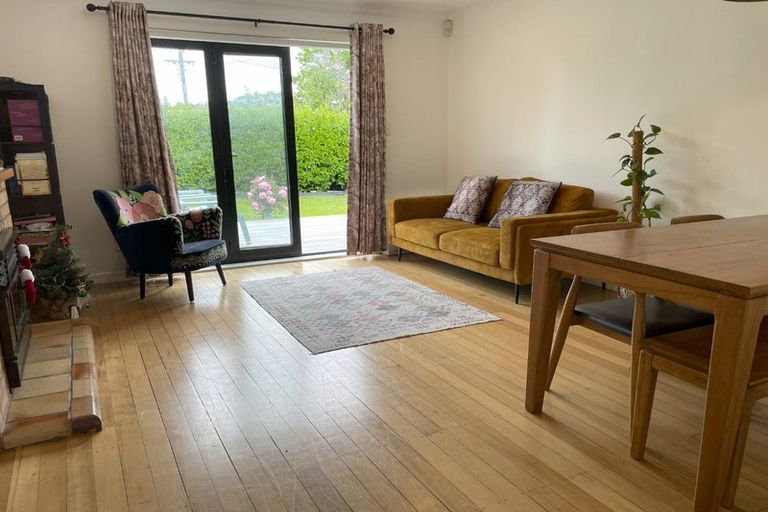 Photo of property in 33 Northall Road, New Lynn, Auckland, 0600