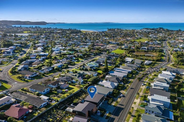 Photo of property in 28b Kukuwai Avenue, Red Beach, 0932
