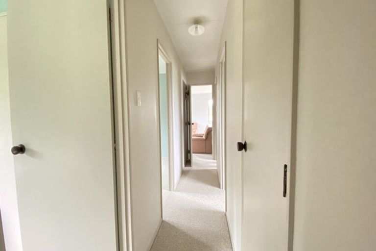 Photo of property in 16 Seabrook Avenue, New Lynn, Auckland, 0600