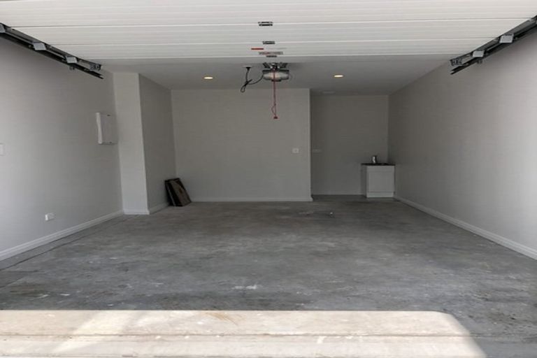 Photo of property in 6 Riroriro Close, Papakura, 2110