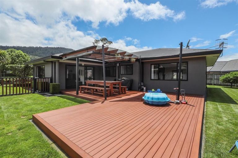 Photo of property in 9 Caulfield Place, Pukehangi, Rotorua, 3015