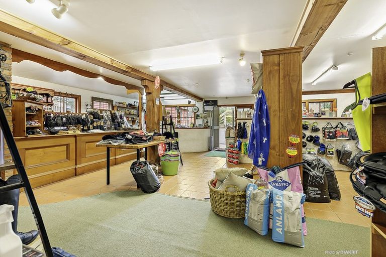 Photo of property in 517a Ohariu Valley Road, Ohariu, Wellington, 6037