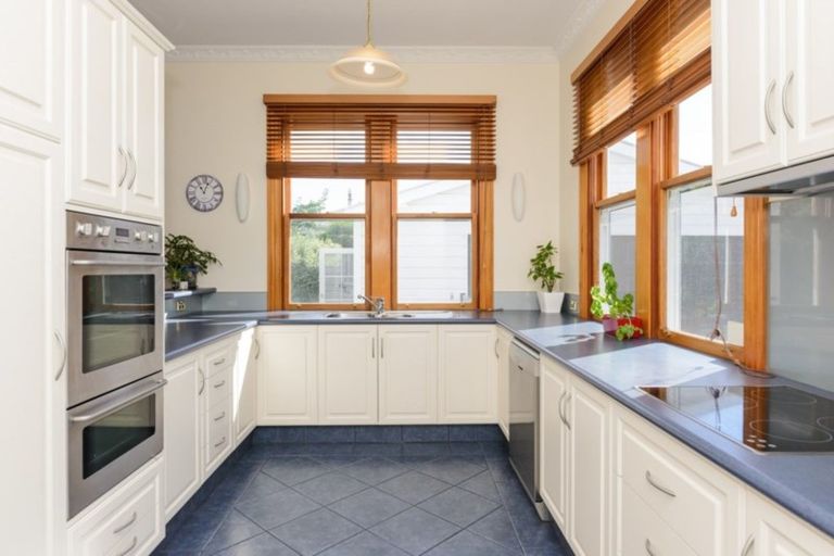 Photo of property in 102 Arthur Street, Blenheim, 7201