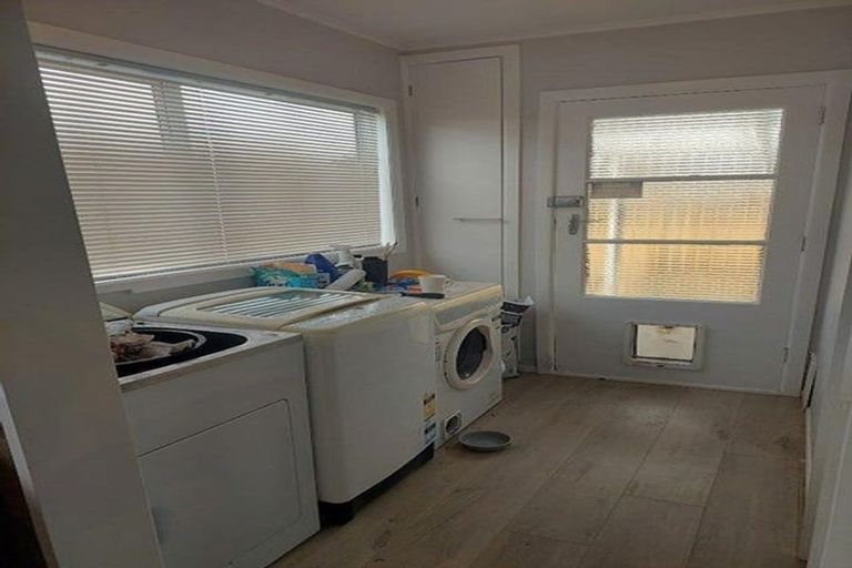 Photo of property in 76 Gray Avenue, Paraparaumu Beach, Paraparaumu, 5032