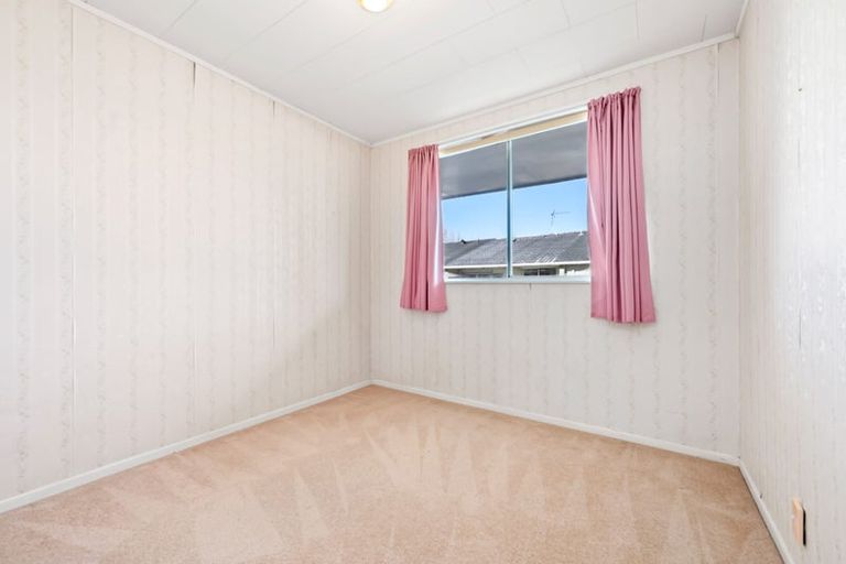 Photo of property in 1/16 Riverbank Street, Ebdentown, Upper Hutt, 5018
