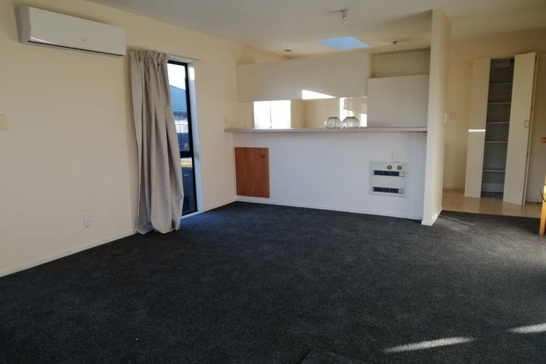 Photo of property in 33m Peverel Street, Riccarton, Christchurch, 8011