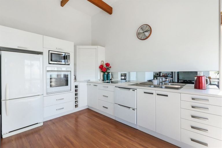 Photo of property in 14 Muritai Terrace, Mount Pleasant, Christchurch, 8081