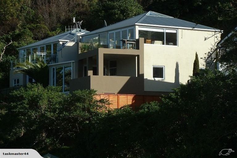 Photo of property in 90b Awa Road, Seatoun, Wellington, 6022