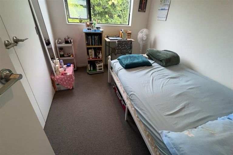 Photo of property in 3/7 South Pacific Place, Henderson, Auckland, 0612