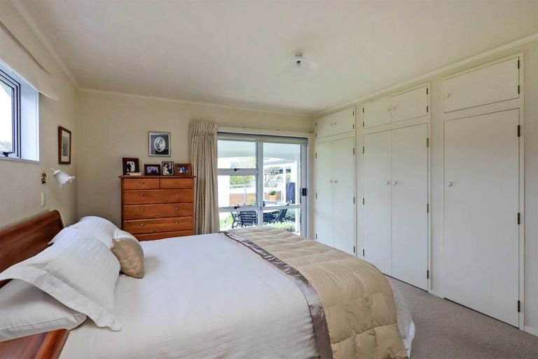 Photo of property in 34 Kent Terrace, Taradale, Napier, 4112