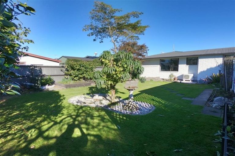 Photo of property in 22 Boston Avenue, Hornby, Christchurch, 8042