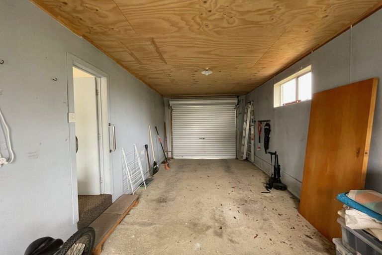 Photo of property in 4/50 Paynters Avenue, Strandon, New Plymouth, 4312