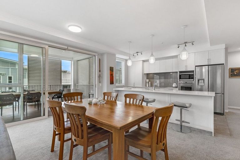 Photo of property in 91 Panorama Heights, Orewa, 0931