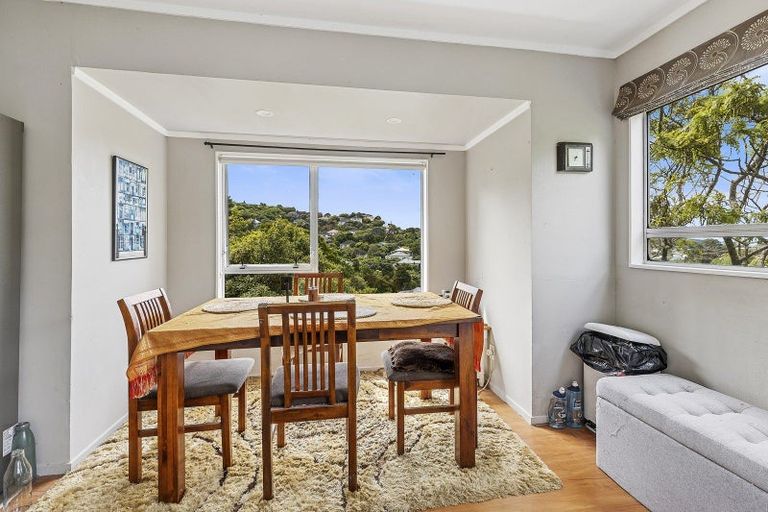 Photo of property in 25 Govind Grove, Ngaio, Wellington, 6035