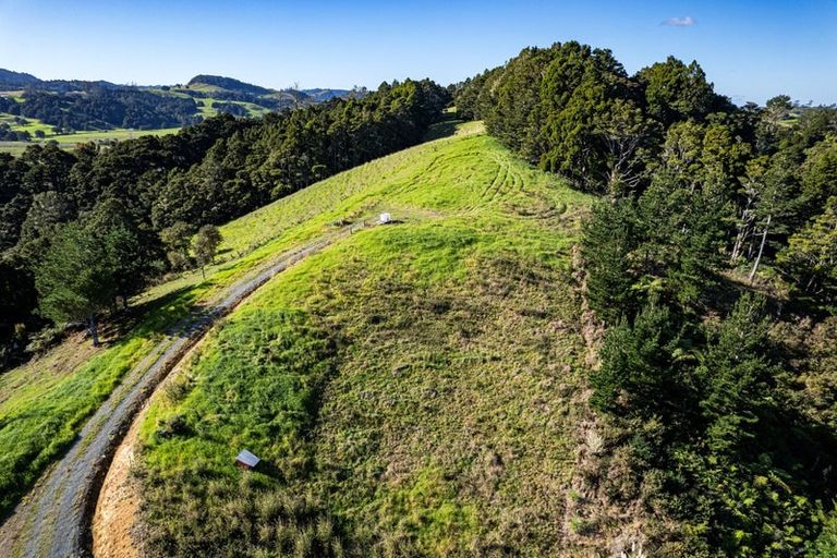 Photo of property in 362a Whananaki Road North, Opuawhanga, Hikurangi, 0181