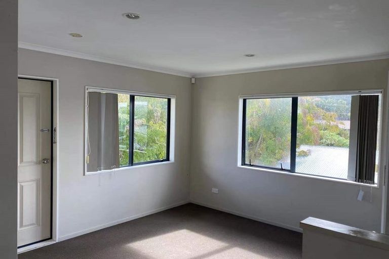 Photo of property in 25 Lilburn Crescent, Massey, Auckland, 0614