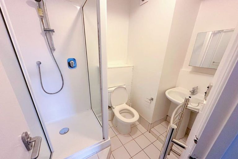 Photo of property in 32 Regent Street, Devonport, Auckland, 0624