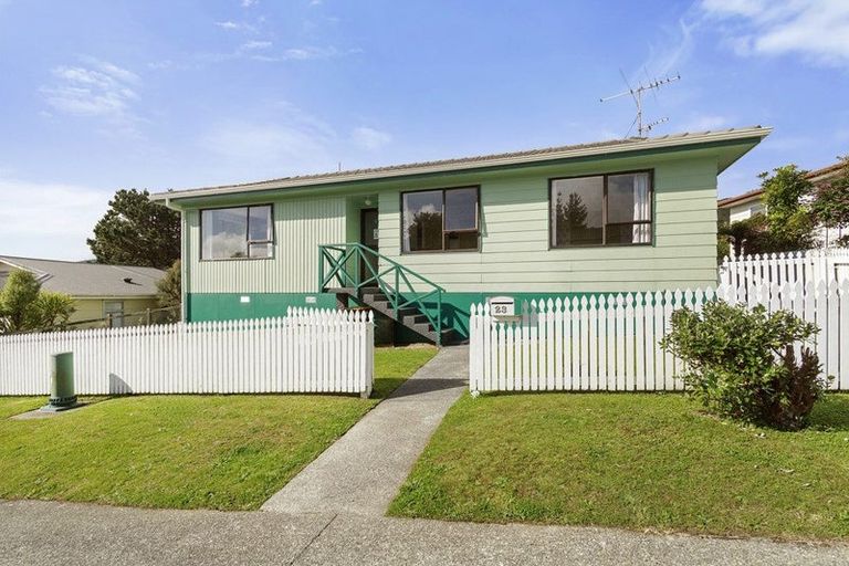 Photo of property in 23 Nassau Avenue, Grenada North, Wellington, 5028