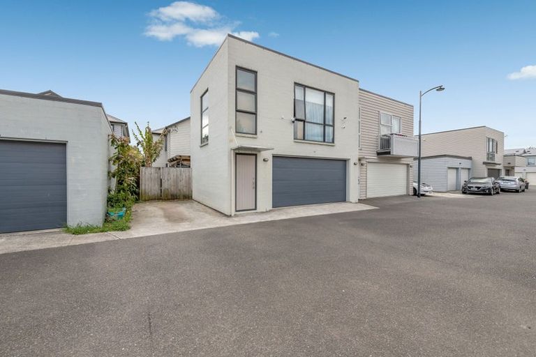 Photo of property in 10 Mohua Avenue, Takanini, 2112