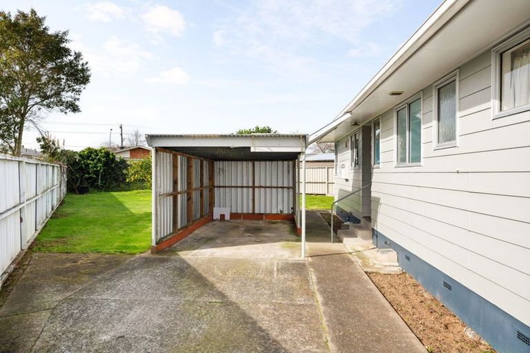 Photo of property in 4 Elmwood Crescent, Pukete, Hamilton, 3200