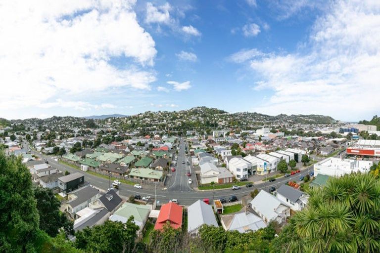 Photo of property in 46f2 Maupuia Road, Miramar, Wellington, 6022