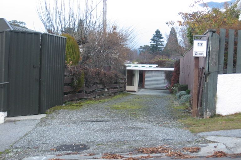 Photo of property in 17 Hobart Street, Queenstown, 9300