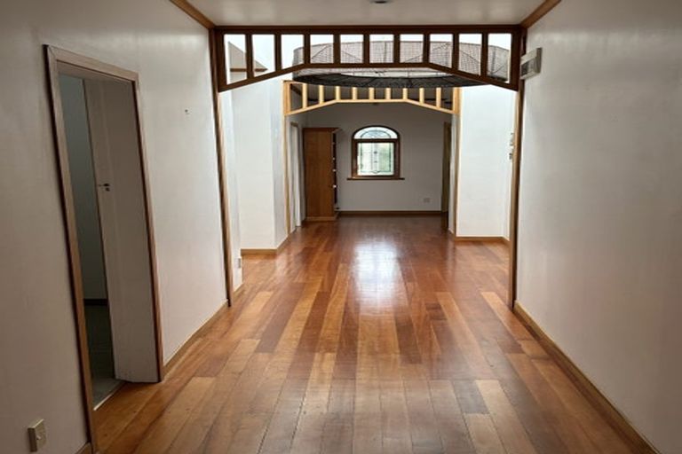 Photo of property in 281 The Parade, Island Bay, Wellington, 6023