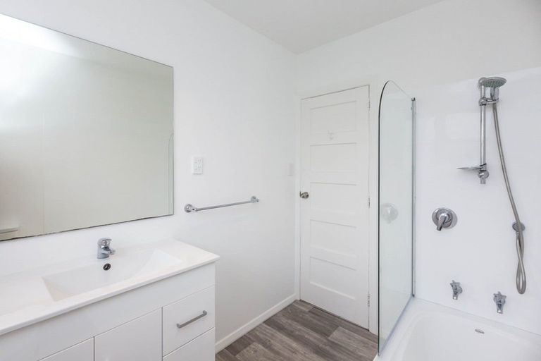 Photo of property in 68 Judd Crescent, Naenae, Lower Hutt, 5011